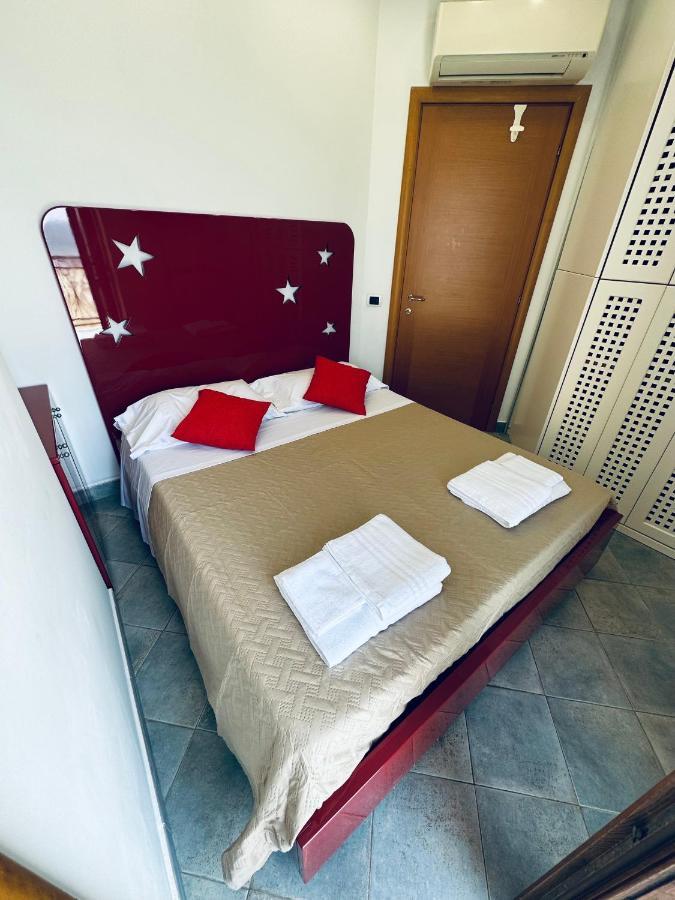 Newhouse Victoria - Sea View Apartment Nettuno Exterior foto